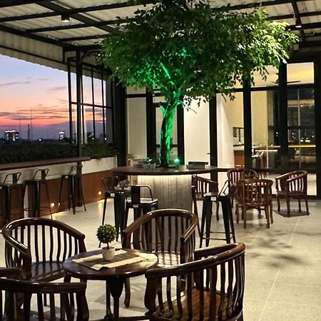 Kostello Rajawali Palembang Buitenkant foto