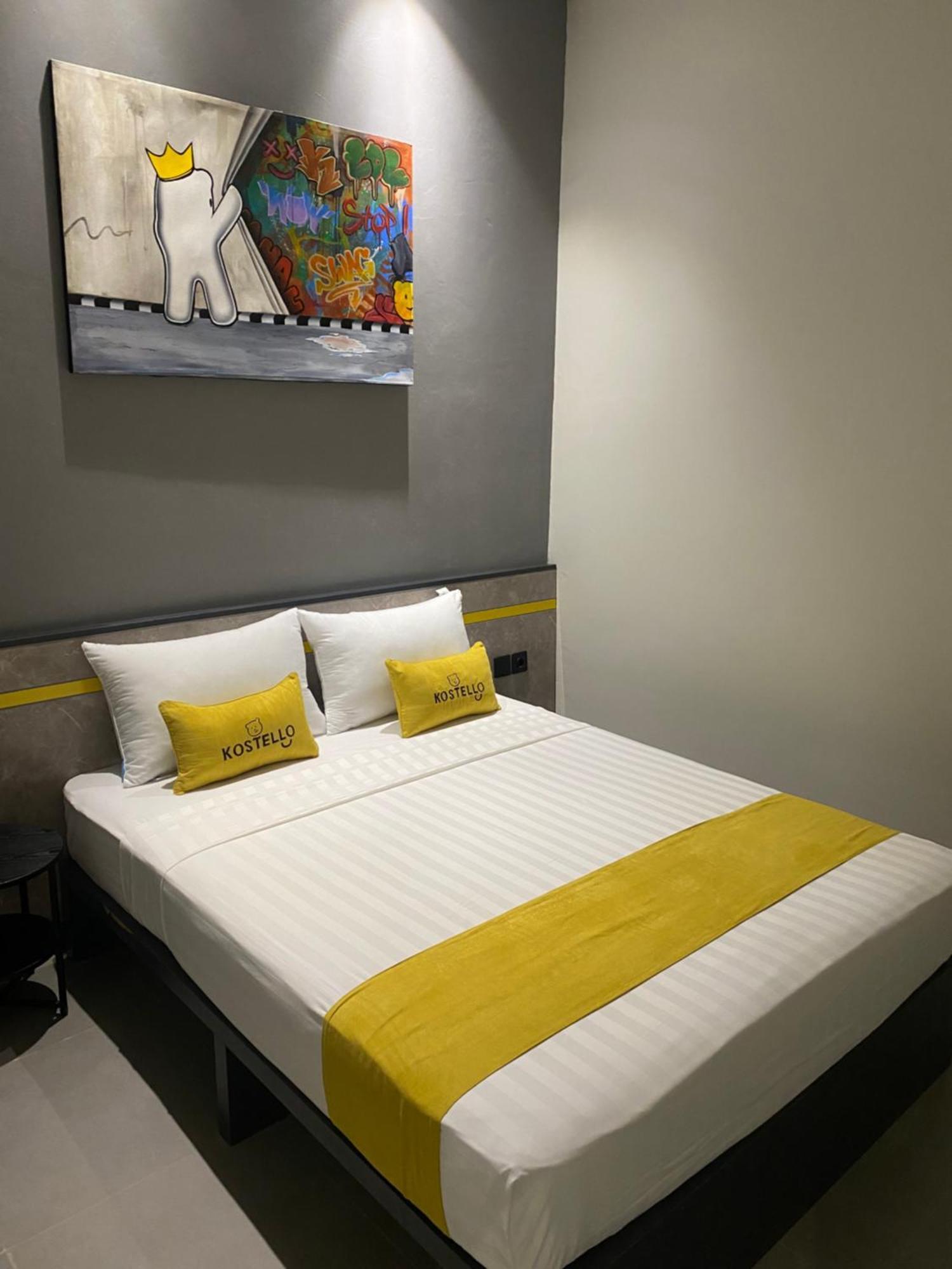 Kostello Rajawali Palembang Buitenkant foto